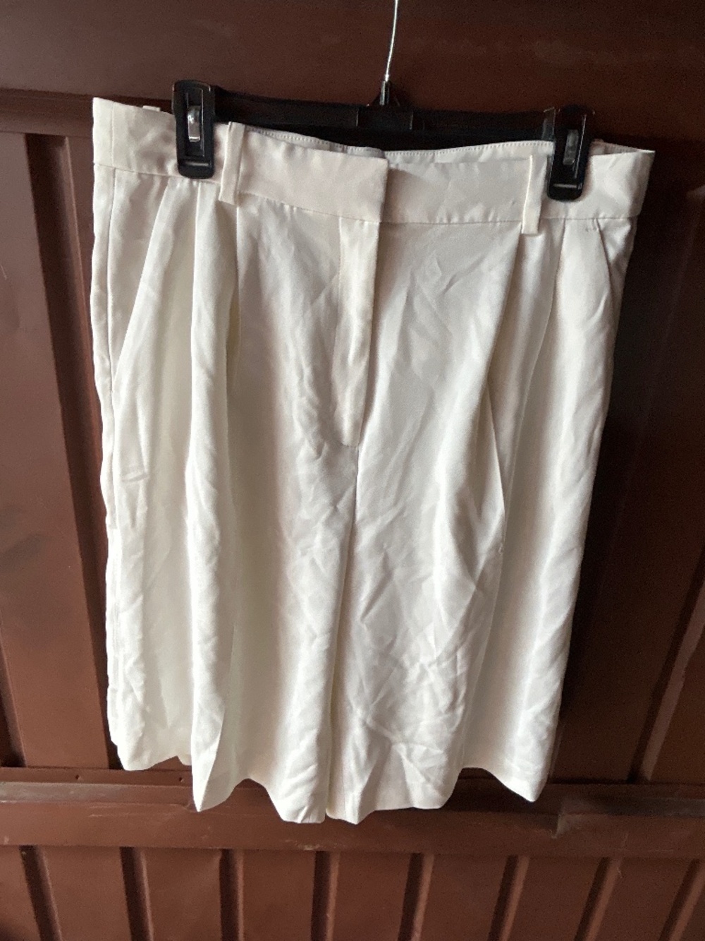 H&M Women’s Shirts White Cream Size 12